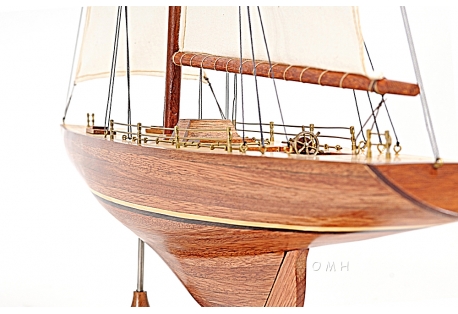 America's Cup Columbia Sailboat Model