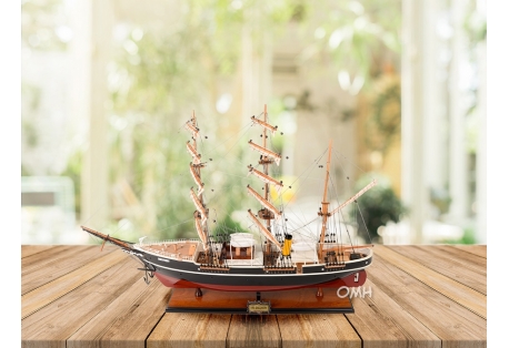 Wooden Handcrafted Ship Model RRS Discovery  