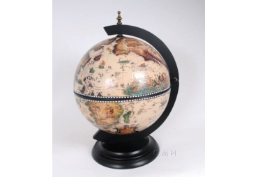 Vintage World Globe Chess Game Set