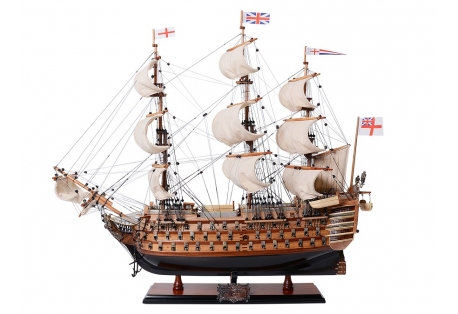 Introducing our latest addition to the HMS Victory model collection: the full crooked sails version. this version features full crooked sails. 