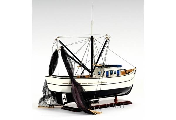 Wooden Shrimp Boat Model with 2