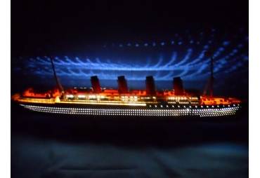 Lusitania Limited 40" w/Lights