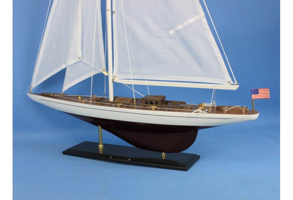 America's Cup Ranger Sailboat Decoration Model