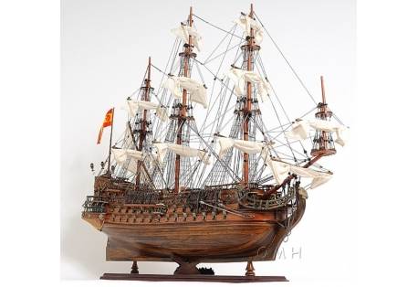 San Felipe model was specially designed by joining multiple small pieces of wood like Rosewood, Mahogany, Teak and exotic tropical wood together on the hull 