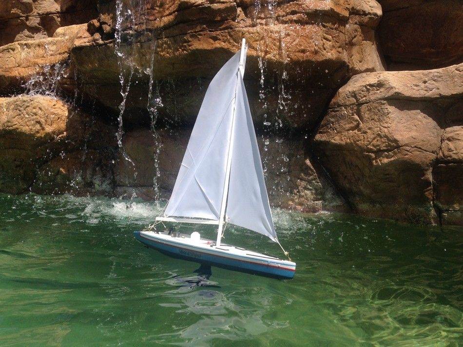 America's Cup Famous Racer RC Sailboat Model Stars and Stripes 30