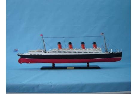 Aquitania Cruise Ship Model  Decoration 