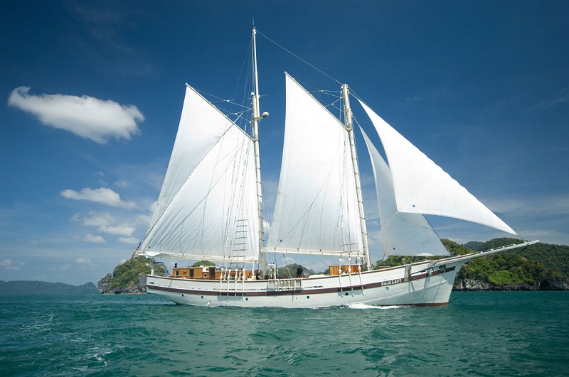 phinisi-indonesian-traditional-sailing-ship