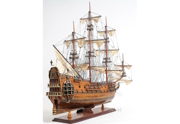 1650 HMS Fairfax Tall Ship