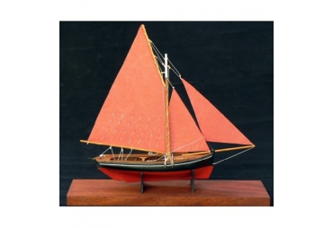 Galway Hooker Desk Model Boat